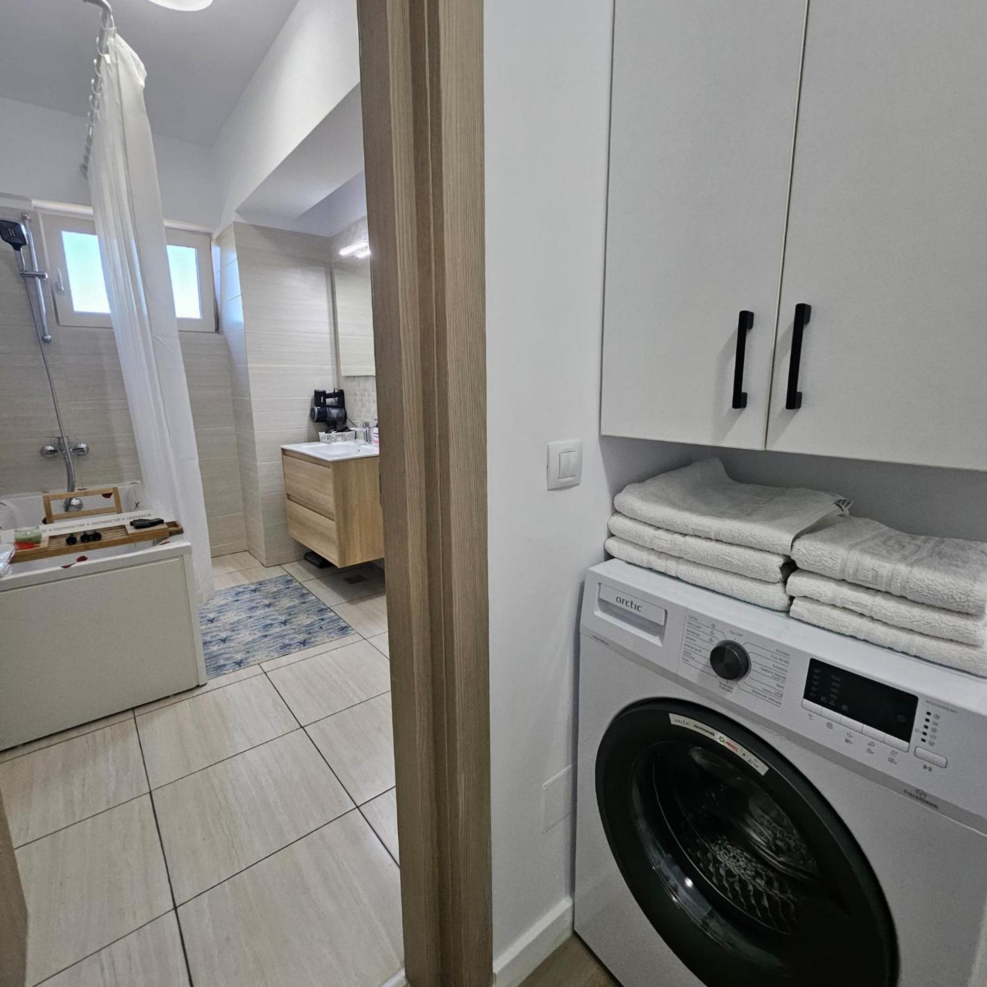 Rainbow Blue Free Parking - Zona Spital Recuperare Iasi Apartment Exterior foto